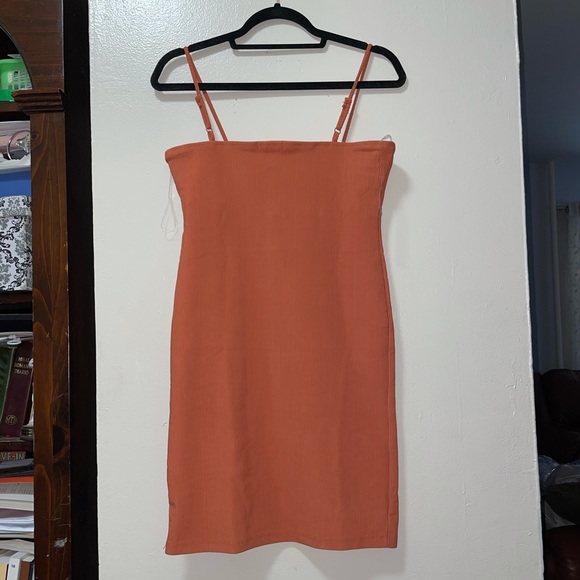 Meeting The Standard Mini Dress - Rust - Picture 9 of 9
